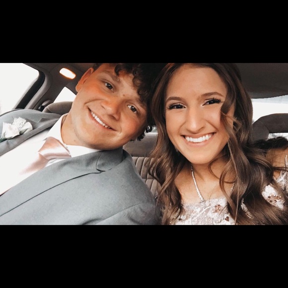 Profile Picture of Emma Liechty (@emmaliechty) on Poshmark