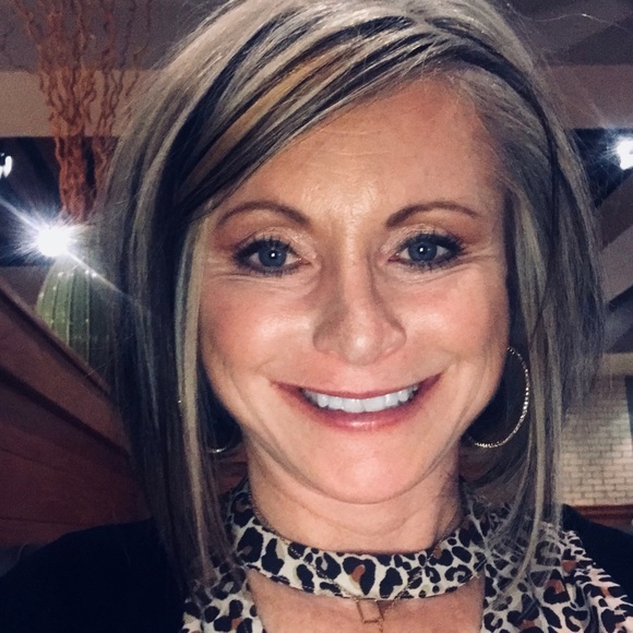 Profile Picture of Diane Cloinger (@dianecloinger) on Poshmark