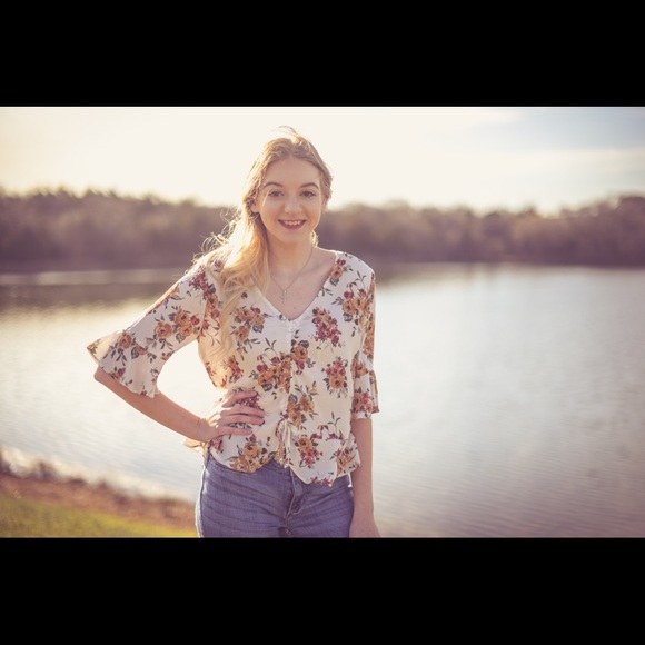 Profile Picture of Lacy Rymel (@lacyroseee14) on Poshmark