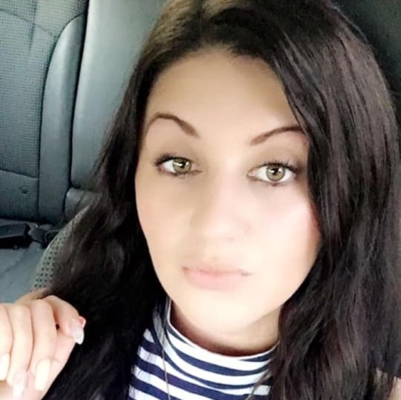 Profile Picture of Daniella Principe (@italianbaby414) on Poshmark