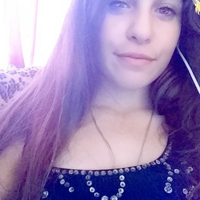 Profile Picture of Laura R0berta (@LauraR0berta) on Twitter