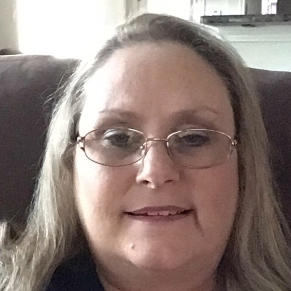 Profile Picture of Kim Mims (@mimsracing) on Poshmark