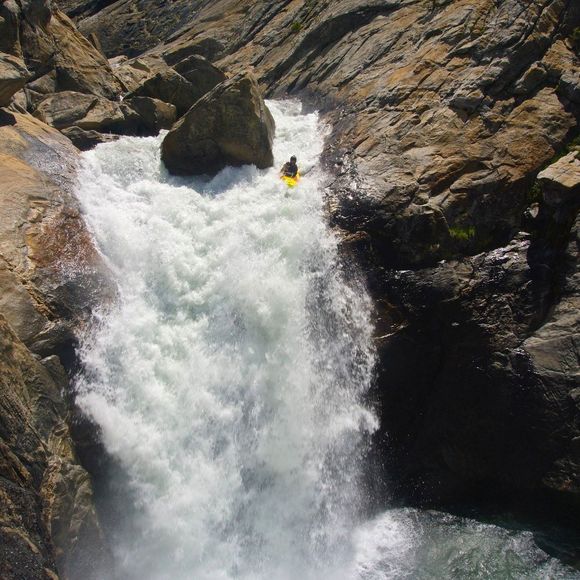 Profile Picture of Jordan Golnik (@golnikj) on Poshmark