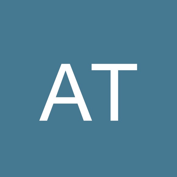 Profile Picture of Andrea Tarbutton (@andreatarbutton) on Poshmark