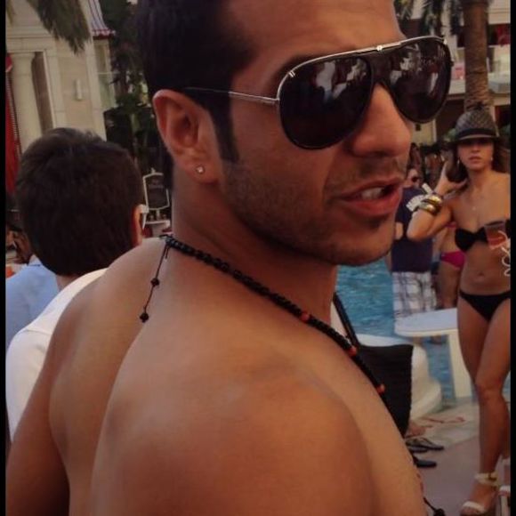 Profile Picture of Sean Ahmad (@sean7777) on Poshmark