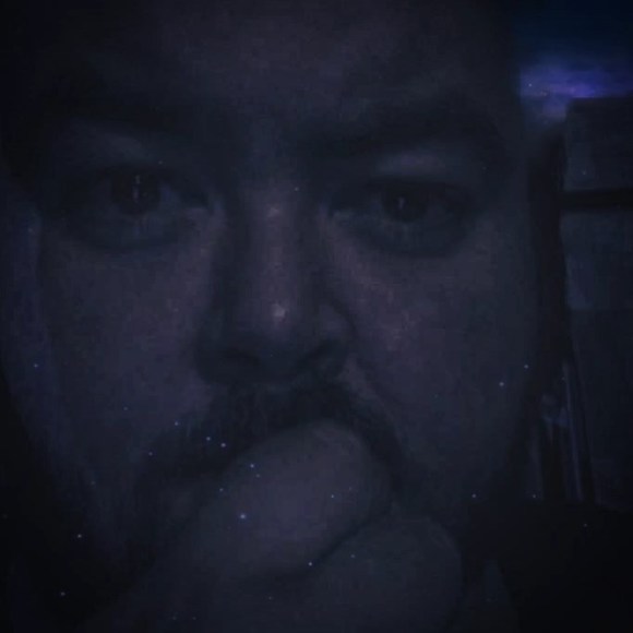 Profile Picture of Chris Inabnett (@chrisinabnett) on Poshmark