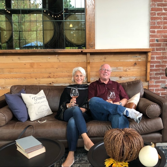 Profile Picture of Julie Lorigan (@julielorigan) on Poshmark