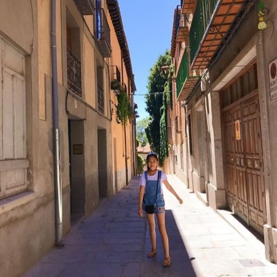 Profile Picture of Linda Trinh (@lindatrinh805) on Twitter