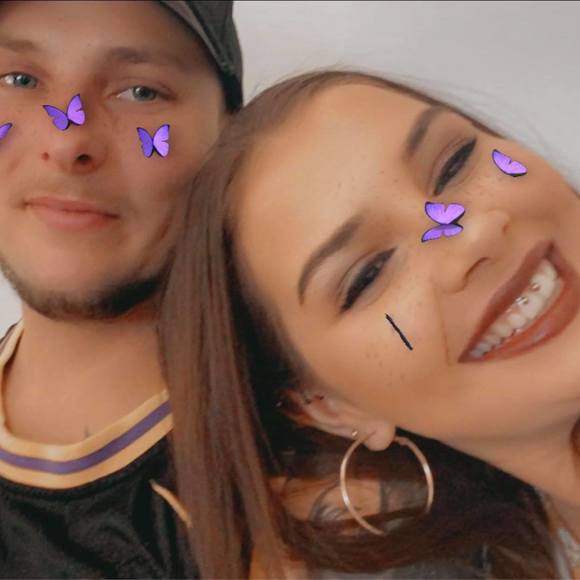 Profile Picture of Crystal Bigby (@ckmbigby) on Poshmark