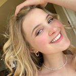 Profile Picture of emily thompson (@emilyathompson) on Instagram