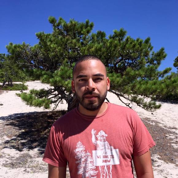 Profile Picture of Guillermo Martinez (@wolfelizer) on Poshmark