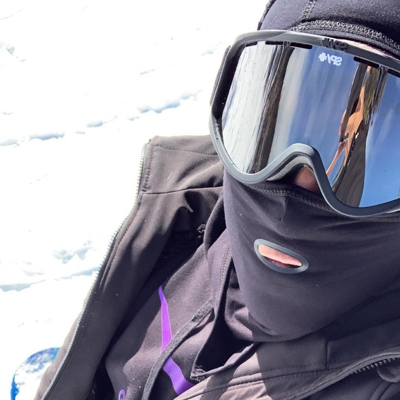 Profile Picture of Sylar Castro (@sylarqt) on Poshmark