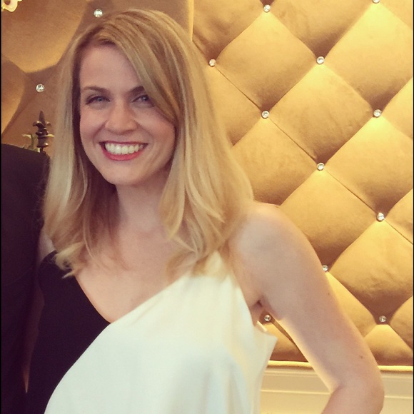 Profile Picture of Arielle Schechtman (@reljoy55) on Poshmark