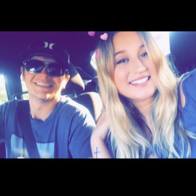 Profile Picture of Marlee Dowden (@BobMarlee5) on Twitter