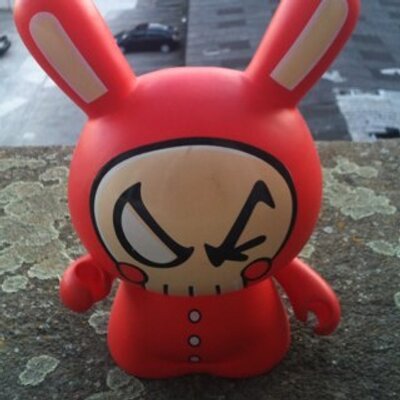 Profile Picture of Jennifer Hanlon (@HanlonJenn) on Twitter