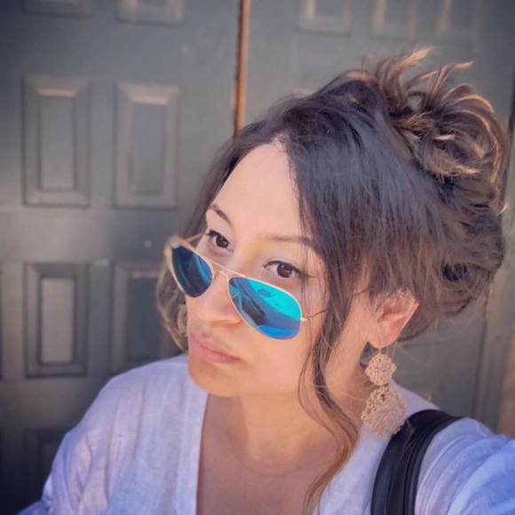 Profile Picture of Leena Singh (@leenasingh) on Poshmark