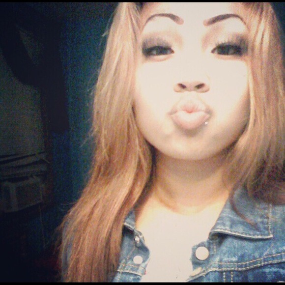 Profile Picture of Kimberly Prak (@kimjmp14) on Poshmark