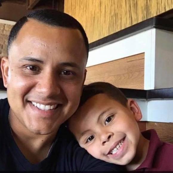 Profile Picture of Robert Cuevas (@robertcuevas215) on Poshmark