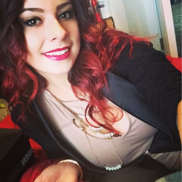 Profile Picture of Brianna Stubbs (@sbrii33) on Poshmark