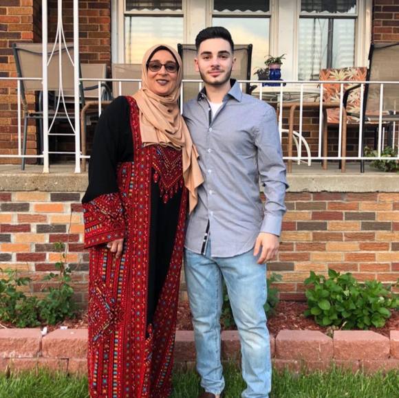 Profile Picture of Nader Arkoub (@nader123) on Poshmark