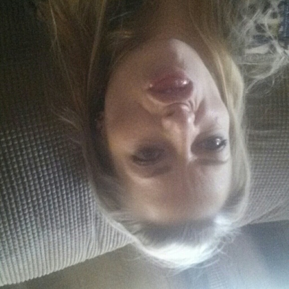 Profile Picture of Adriane Knightstep (@adrianeknight) on Poshmark