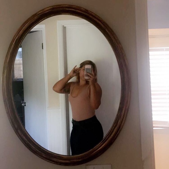 Profile Picture of Gracie Ardon (@graciiieardon) on Poshmark