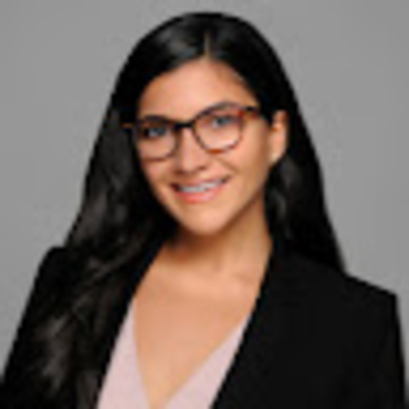 Profile Picture of Amy Quintero (@amynquintero) on Poshmark