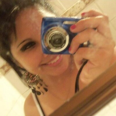 Profile Picture of Caroline Peña Quiroz (@Carolinabrown94) on Twitter