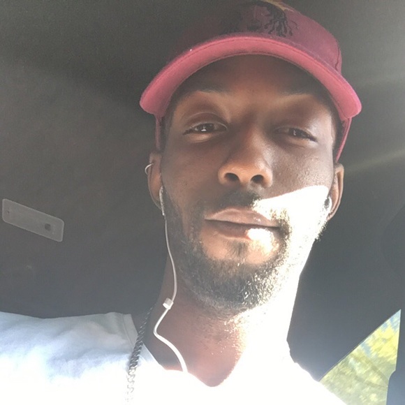 Profile Picture of Calvin Wooten (@yourhighness20) on Poshmark