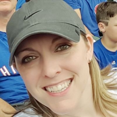 Profile Picture of Kim Zimmerman (@kimzim_10) on Twitter