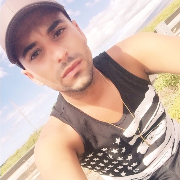 Gilad Regev - Poshmark Profile Picture of Gilad Regev (@gilad3469) on Poshmark