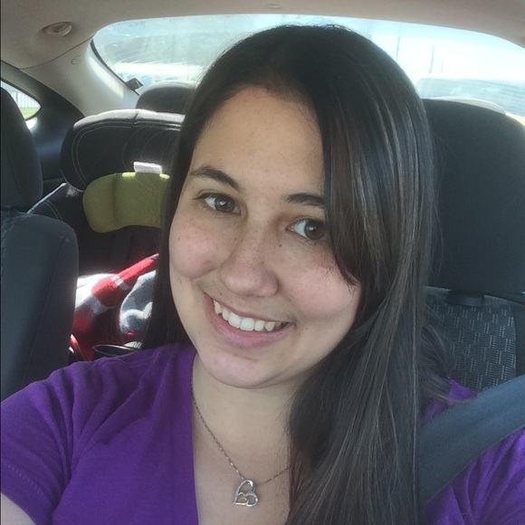 Shelby Humphreys - Poshmark Profile Picture of Shelby Humphreys (@seashells0572) on Poshmark