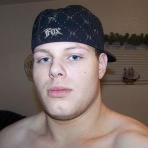 Profile Picture of Evan Lovett (@evanlovett) on Myspace