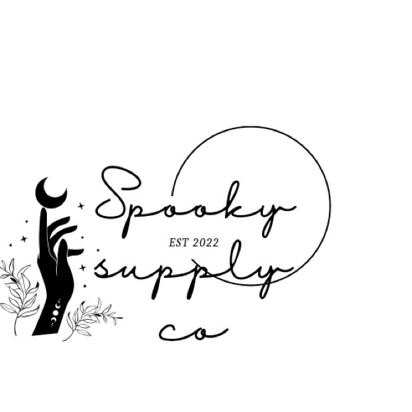 Profile Picture of Erin Kerns (@spookysupplyco) on Poshmark