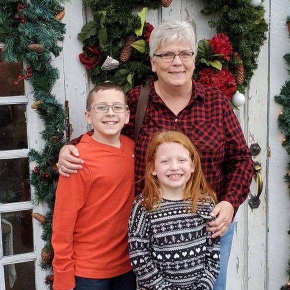 Profile Picture of Ginger Neaville (@gingerlynn2009) on Poshmark