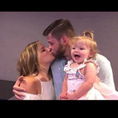 Profile Picture of Shane (@HawaiianSlimJim) on Twitter
