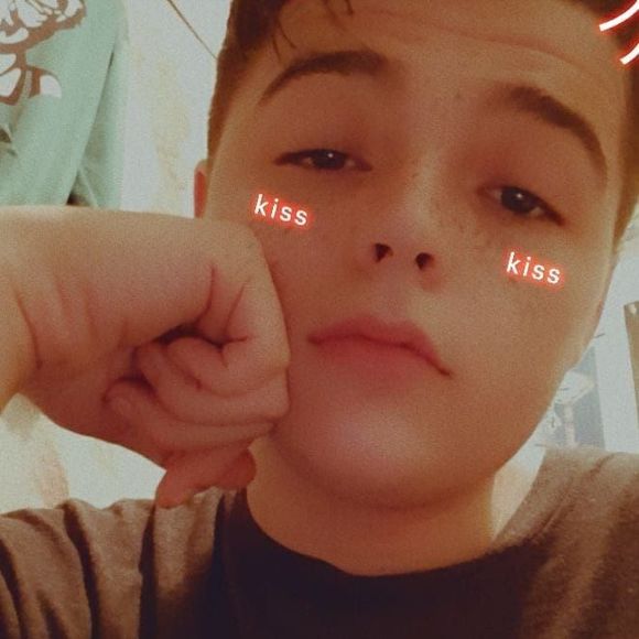 Profile Picture of Røbêrt Çlîñê (@glo_gang_robbie) on Poshmark