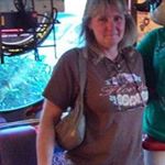 Profile Picture of Shelly Hurst (@sfrmky) on Instagram