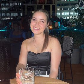 Profile Picture of amy mutton (@amybmutton) on Pinterest