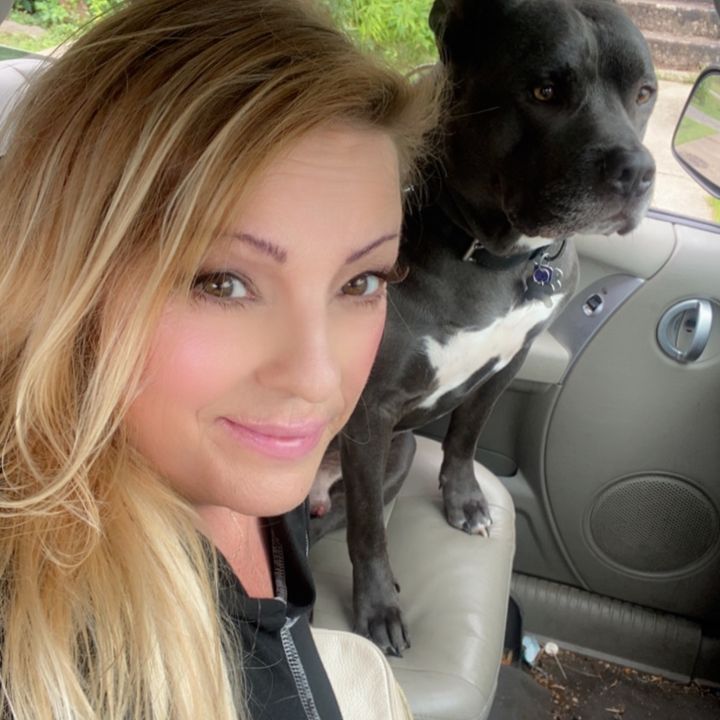 Profile Picture of RobinParis (@robinparis636) on Tiktok