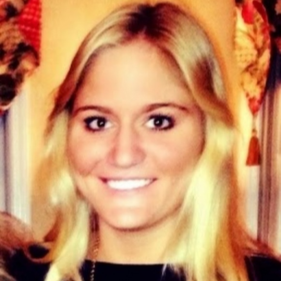 Profile Picture of Barkley Kasmer (@barkleymk) on Poshmark