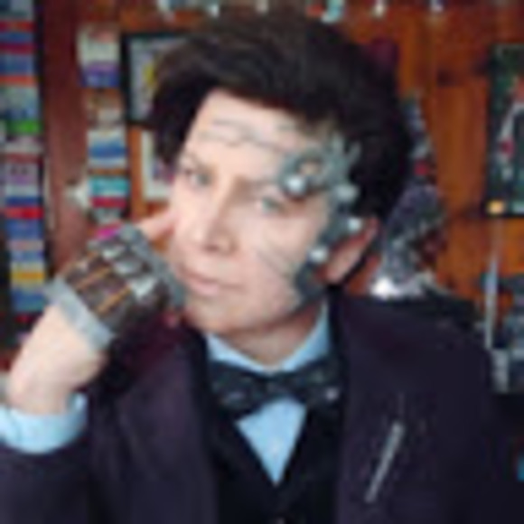 Profile Picture of Clever Roberts (@misterclever) on Poshmark