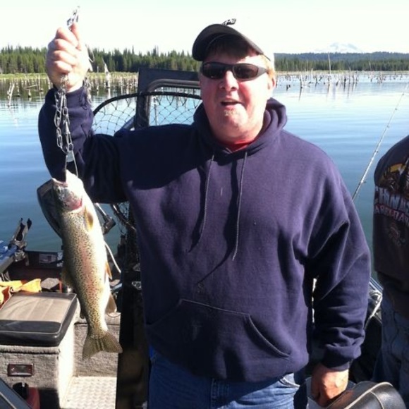 Profile Picture of Kenny Cline (@kennycline774) on Poshmark