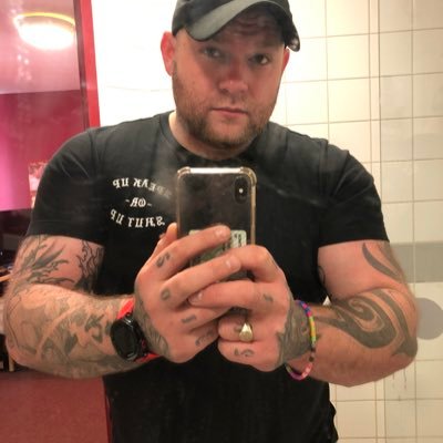 Profile Picture of El3phunT-JoOs3ed (@joos3ed) on Twitter