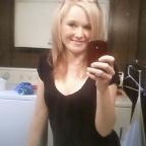 Profile Picture of Taryn Sadler (@elfsexy) on Myspace