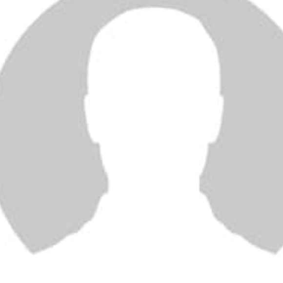 Emma Adlys - Poshmark Profile Picture of Emma Adlys (@ebear1202) on Poshmark