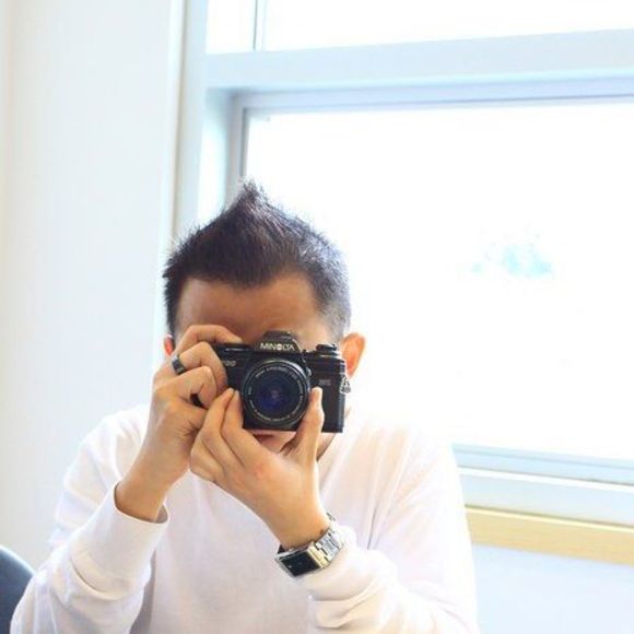 Profile Picture of Eric Zeng (@ericzeng1012) on Poshmark
