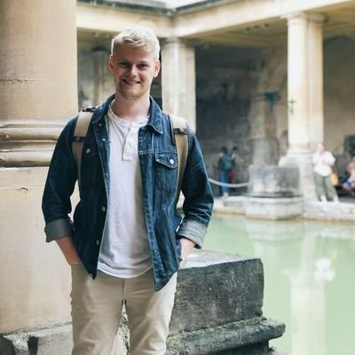 Profile Picture of Robbie Davis (@robertfthethird) on Twitter