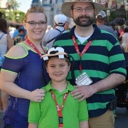 Profile Picture of Lindsay Leckelt Davis (@lynzi685) on Pinterest
