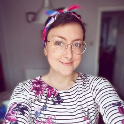 Profile Picture of Lucy Walton (@Lucy_v_lymphoma) on Twitter